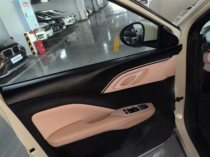 Фото 28 - BYD Seagull