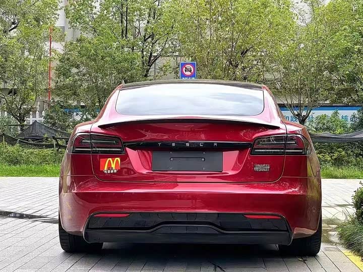 Фото 4 - Tesla Model S