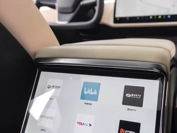 Фото 7 - Tesla Model S