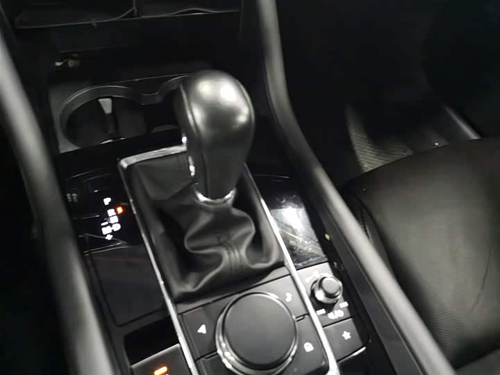 Фото 14 - Mazda 3 (Axela)