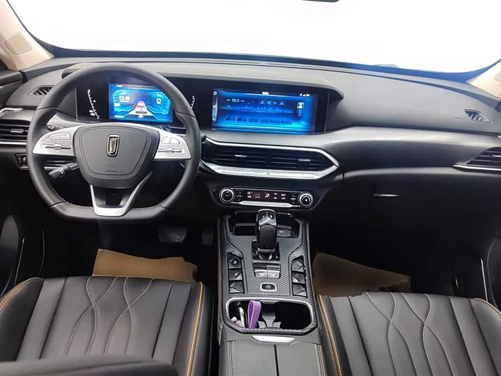 Фото 10 - Bestune T77