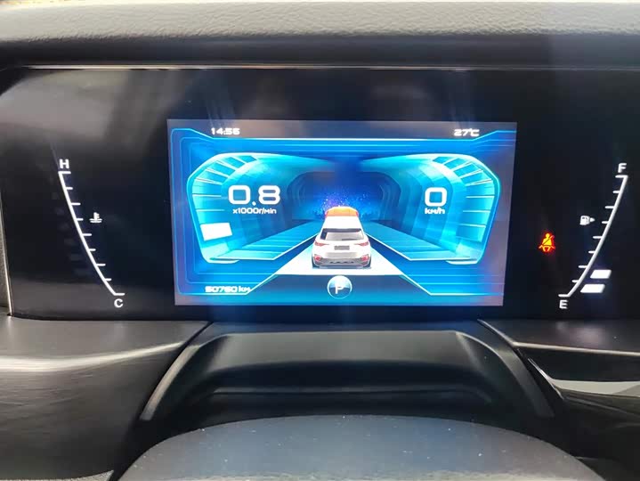 Фото 13 - Bestune T77