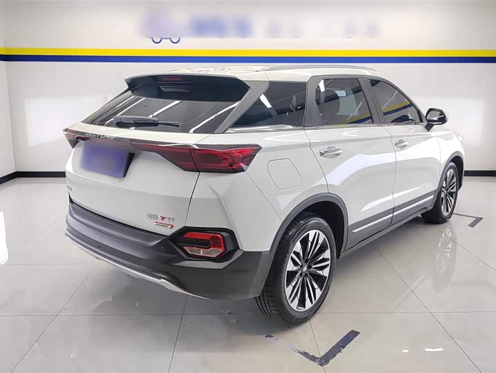 Фото 6 - Bestune T77