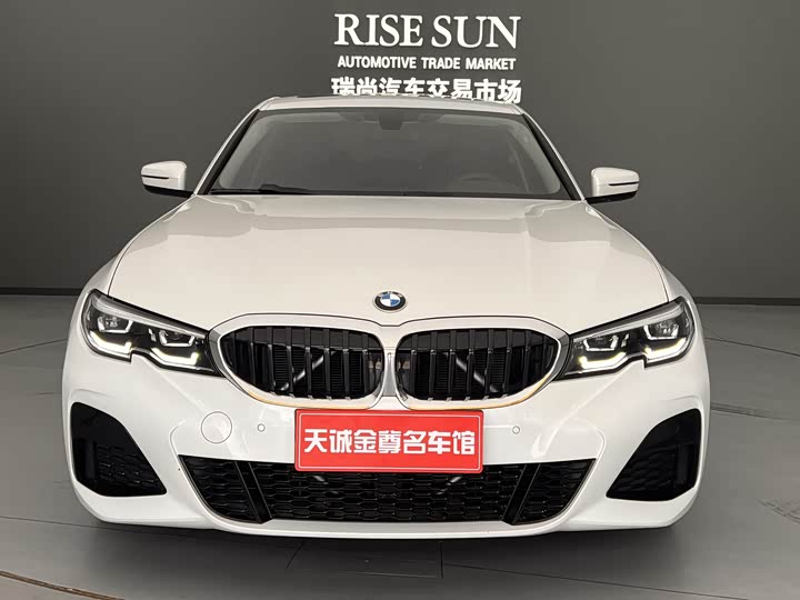Фото 20 - BMW 3 Series