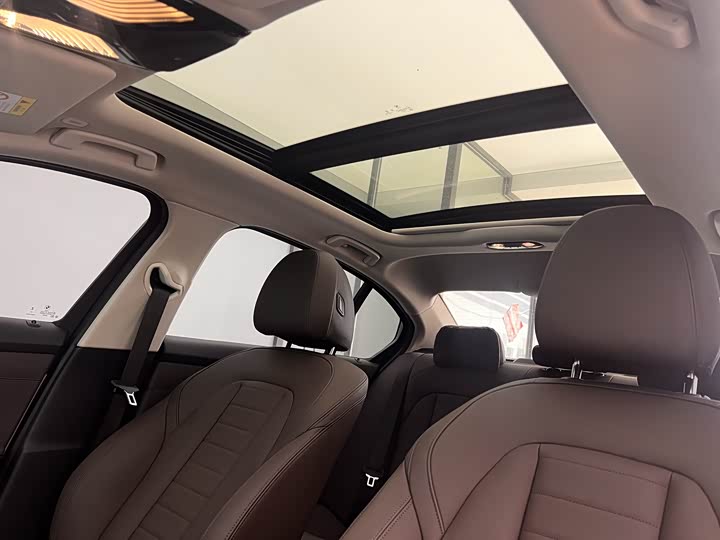 Фото 22 - BMW 3 Series