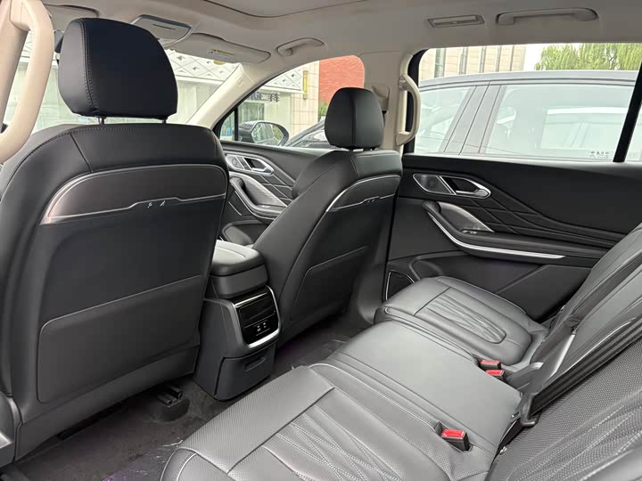 Фото 7 - Hongqi HS7 Hybrid