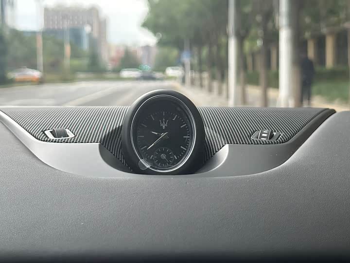 Фото 14 - Maserati Levante