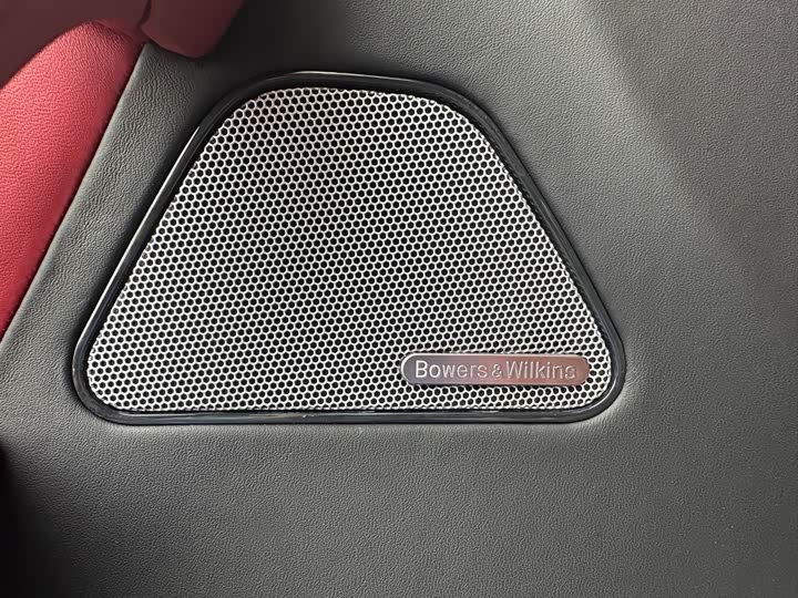 Фото 18 - Maserati Levante