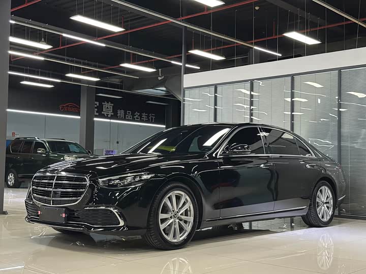 Фото 1 - Mercedes-Benz S-Class