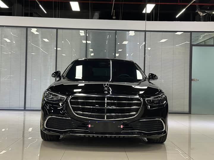 Фото 3 - Mercedes-Benz S-Class