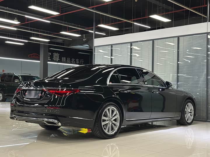 Фото 5 - Mercedes-Benz S-Class