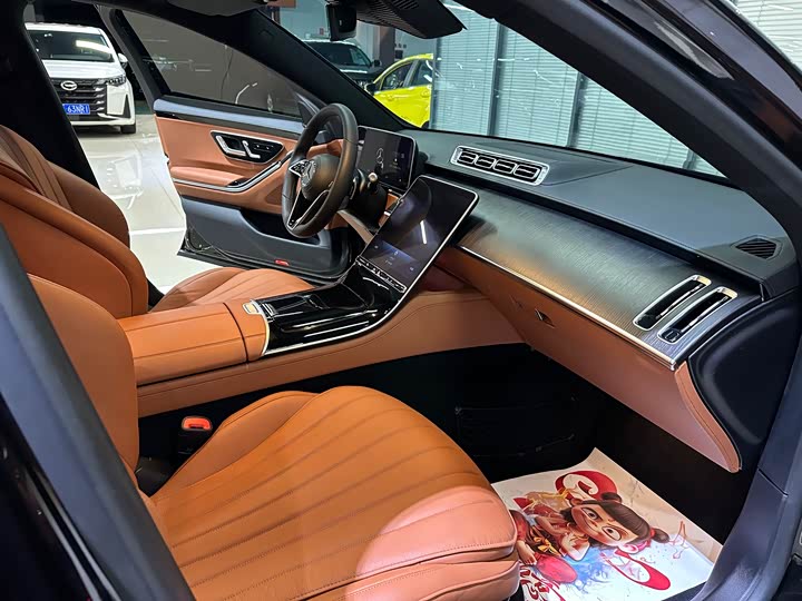 Фото 8 - Mercedes-Benz S-Class