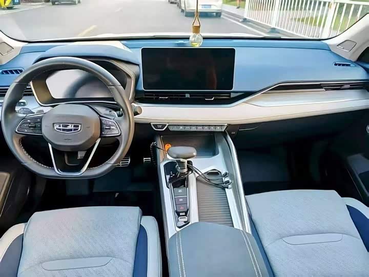 Фото 14 - Geely Preface