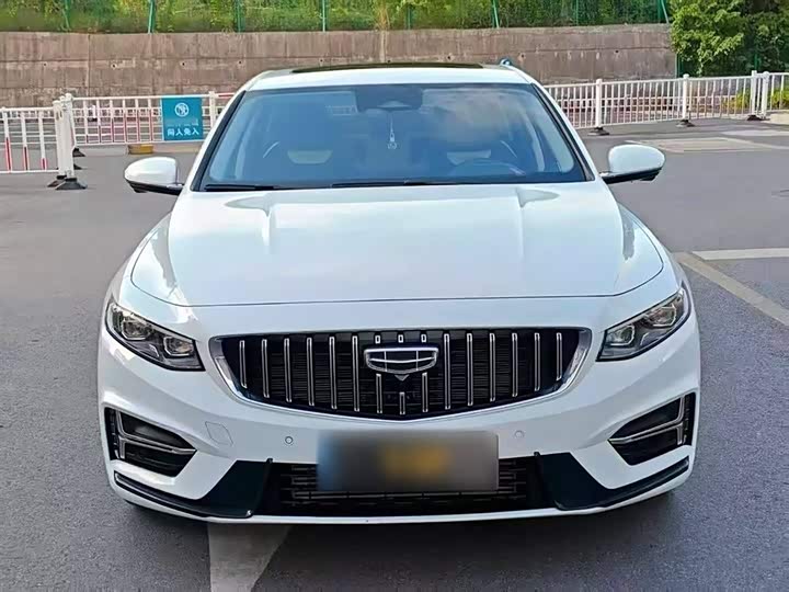 Фото 7 - Geely Preface