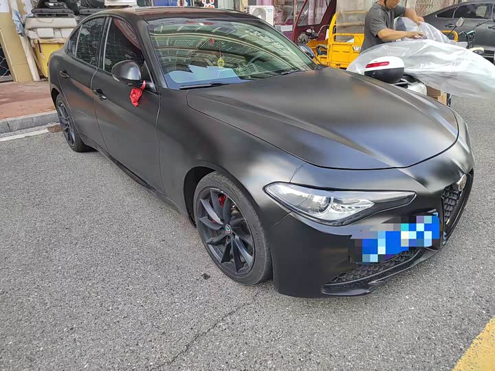 Фото 2 - Alfa Romeo Giulia
