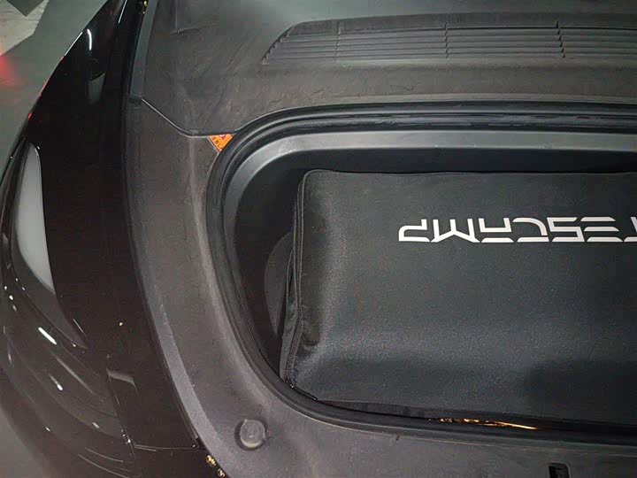 Фото 18 - Tesla Model Y