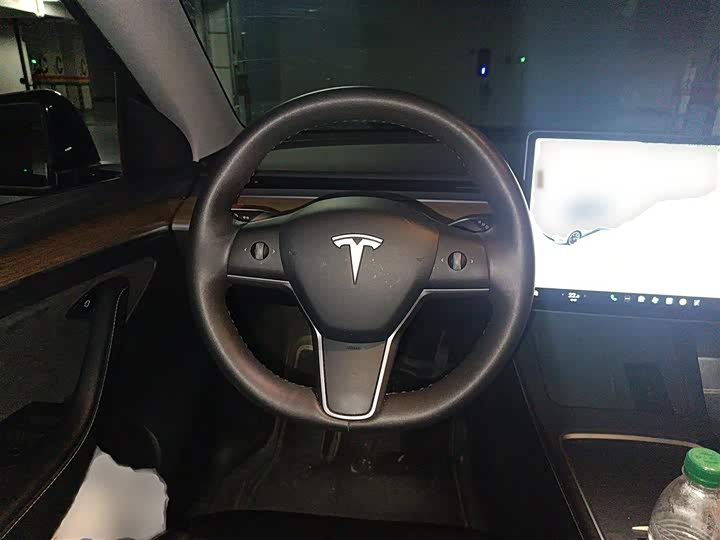 Фото 3 - Tesla Model Y