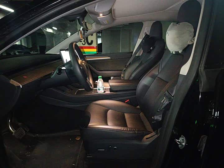 Фото 8 - Tesla Model Y