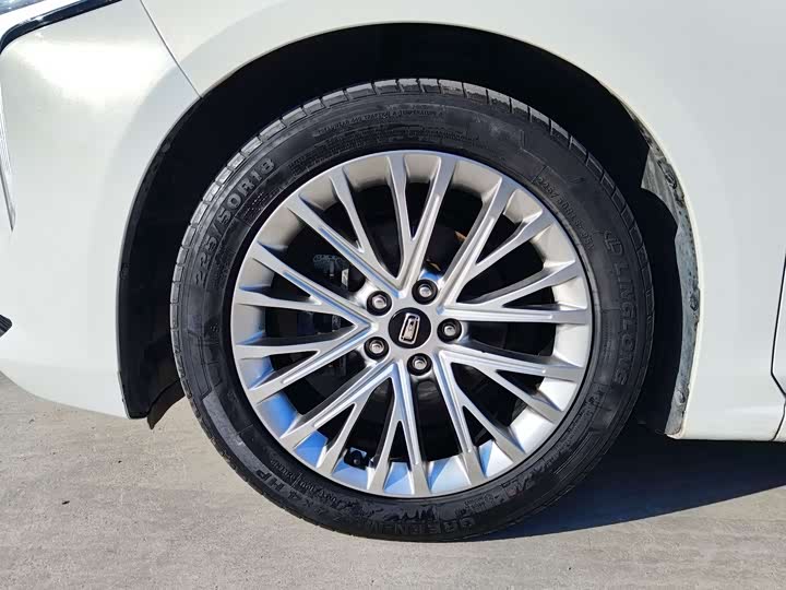 Фото 15 - Bestune B70