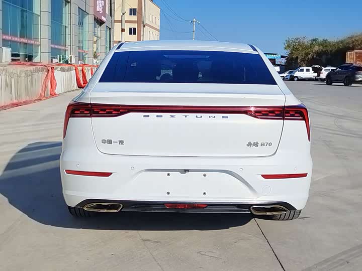 Фото 6 - Bestune B70
