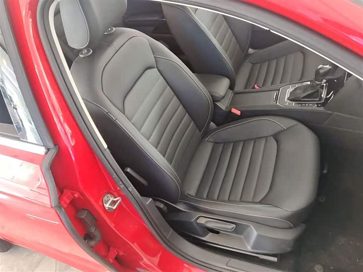 Фото 3 - Volkswagen Lamando L