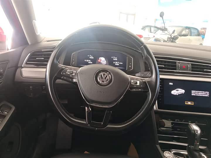 Фото 4 - Volkswagen Lamando L