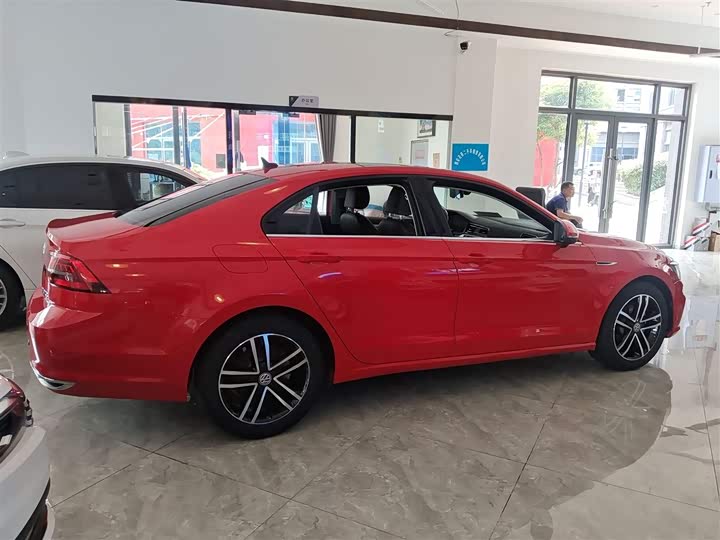 Фото 9 - Volkswagen Lamando L