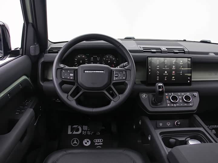 Фото 7 - Land Rover Defender