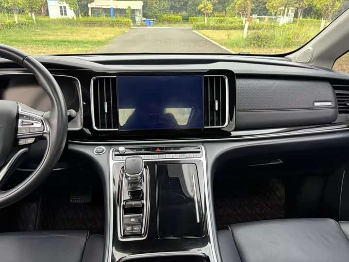 Фото 11 - GAC Trumpchi M8