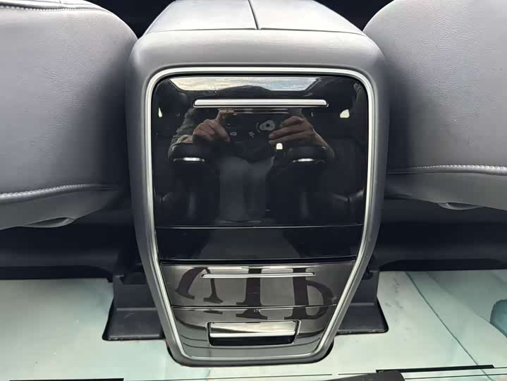 Фото 12 - GAC Trumpchi M8