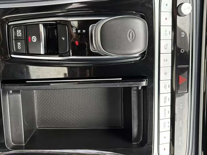 Фото 32 - GAC Trumpchi M8