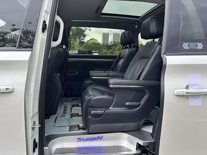 Фото 8 - GAC Trumpchi M8