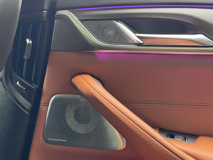 Фото 10 - BMW M5