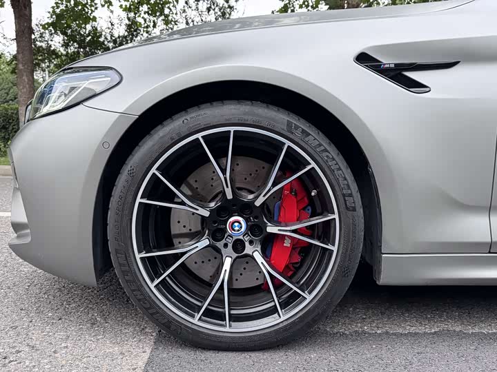 Фото 14 - BMW M5