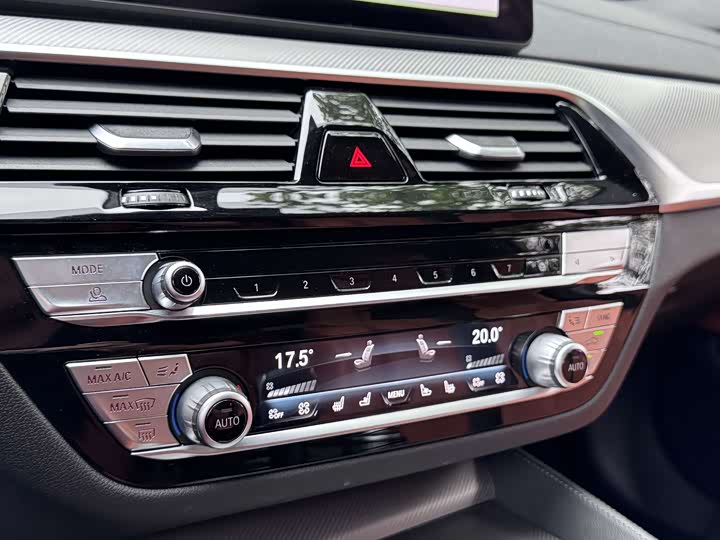 Фото 15 - BMW M5