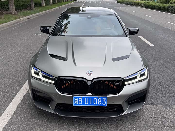 Фото 16 - BMW M5