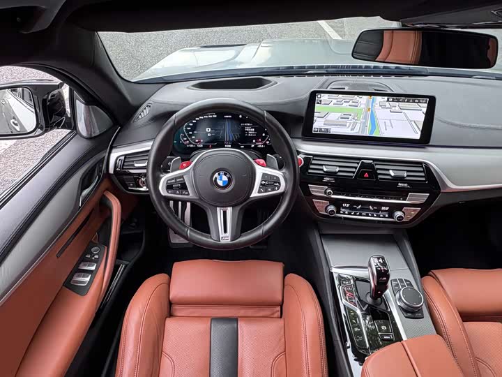 Фото 9 - BMW M5