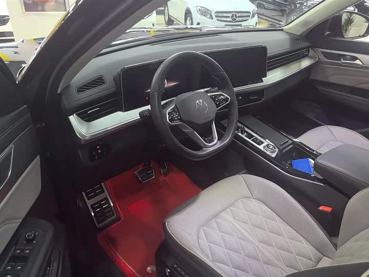 Фото 8 - Volkswagen Tavendor