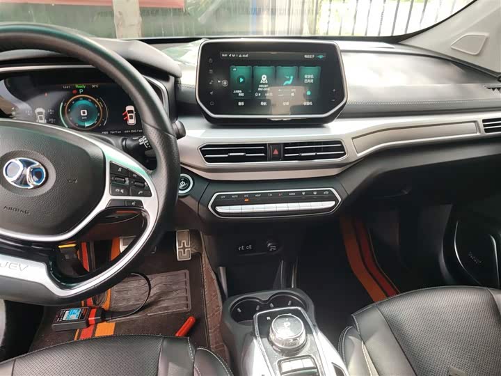 Фото 5 - Beijing EX3