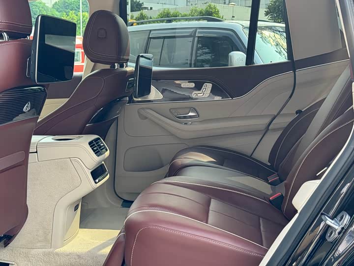 Фото 10 - Mercedes-Benz Maybach GLS