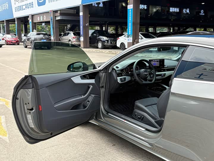 Фото 10 - Audi A5