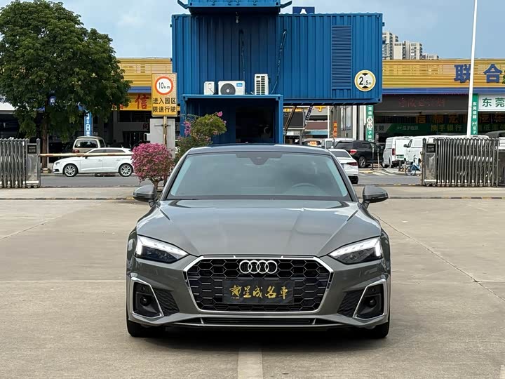 Фото 2 - Audi A5