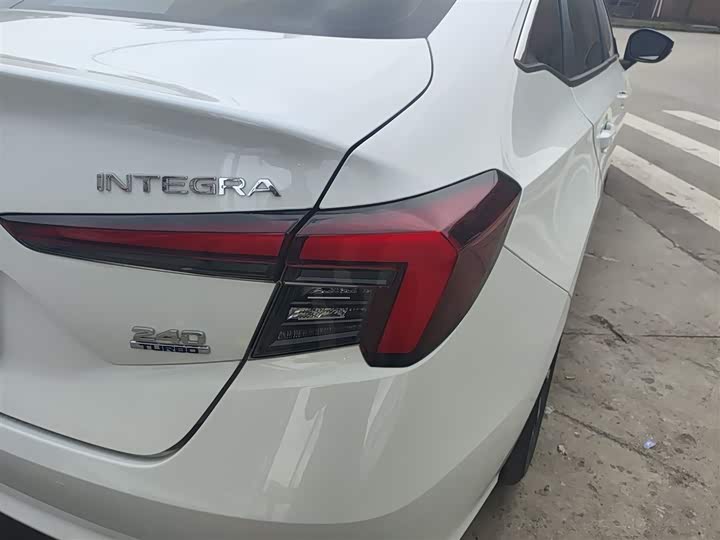 Фото 8 - Honda Integra