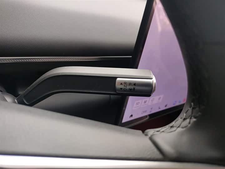 Фото 14 - Exeed Sterra ET