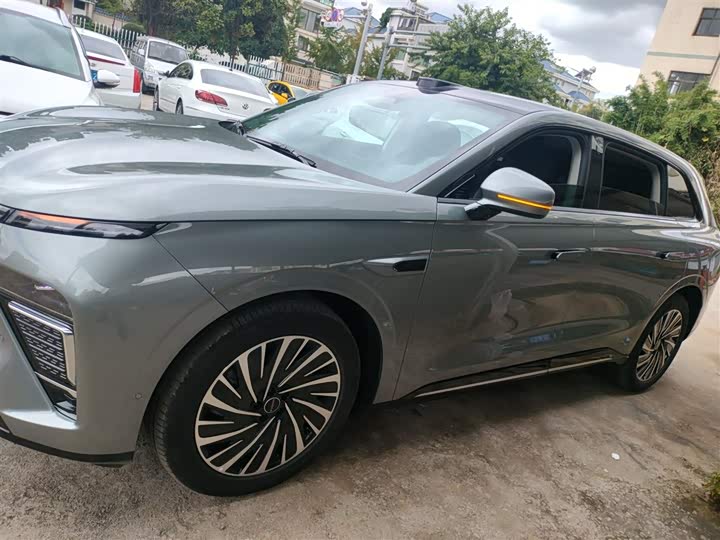 Фото 5 - Exeed Sterra ET