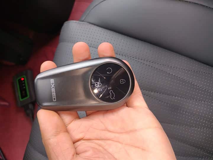 Фото 9 - Exeed Sterra ET