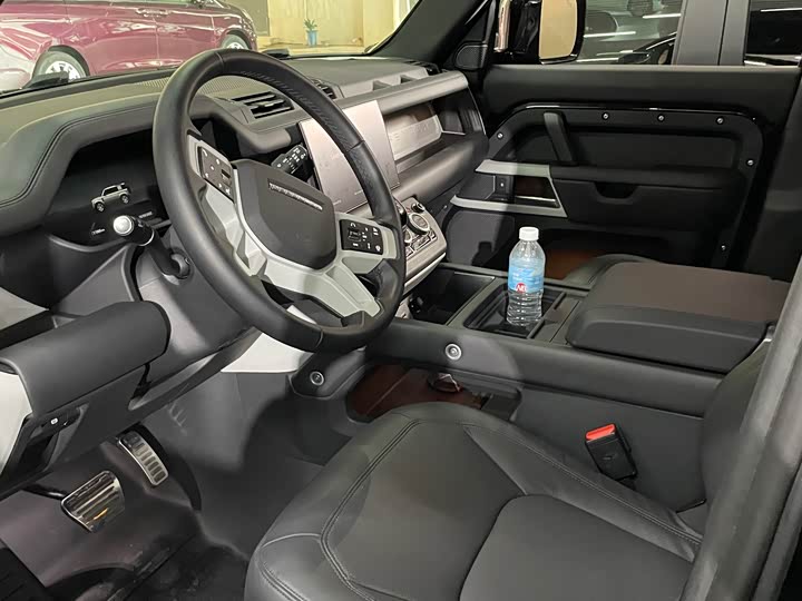 Фото 4 - Land Rover Defender