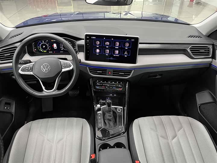 Фото 2 - Volkswagen Tayron GTE Hybrid