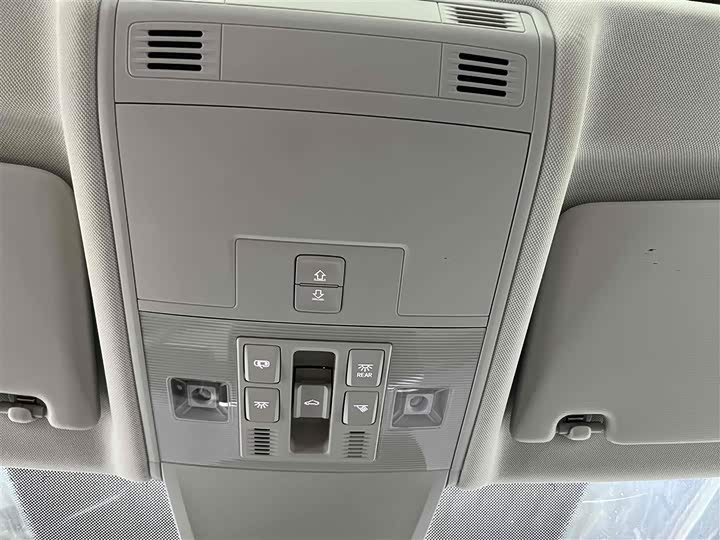 Фото 8 - Volkswagen Tayron GTE Hybrid