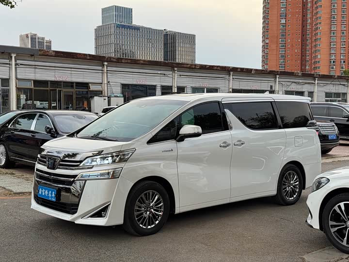 Фото 1 - Toyota Vellfire